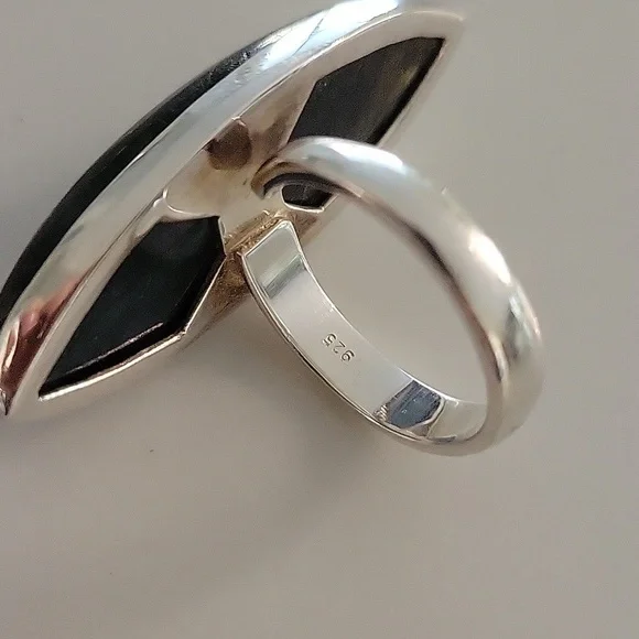 Sterling silver and labradorite ring